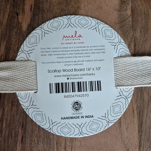 Scalloped Edge Mangowood Board - Picture 7 of 7